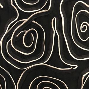 H&M Skirts - Black and white fitted midi swirl pattern skirt H&M Skirts - Black and white fitted midi swirl pattern skirt